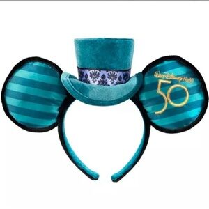 Mickey Mouse: The Main Attraction – The Haunted Mansion Ear Headband